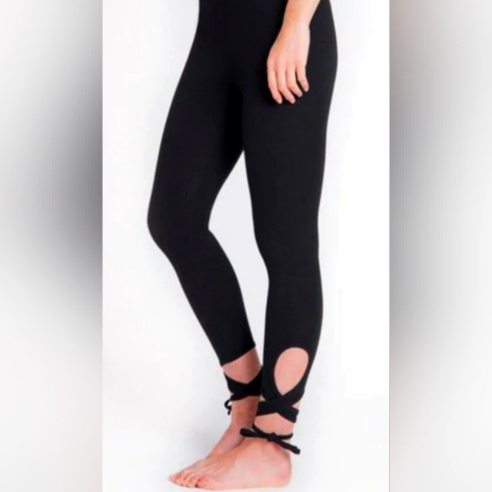 COPY - Victoria's Secret Sport Capri wrap and tie leggings